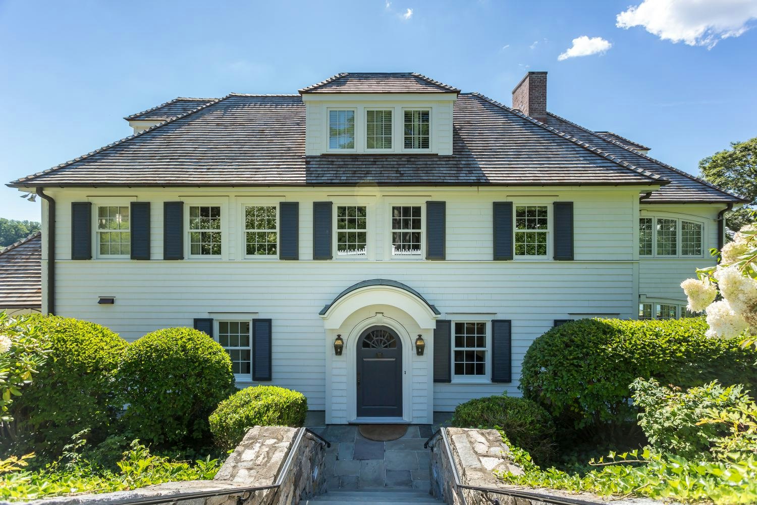 Traditional Luxury Home Exterior