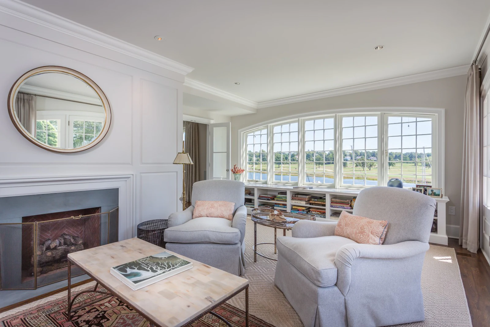 Custom Traditional Sitting Room
