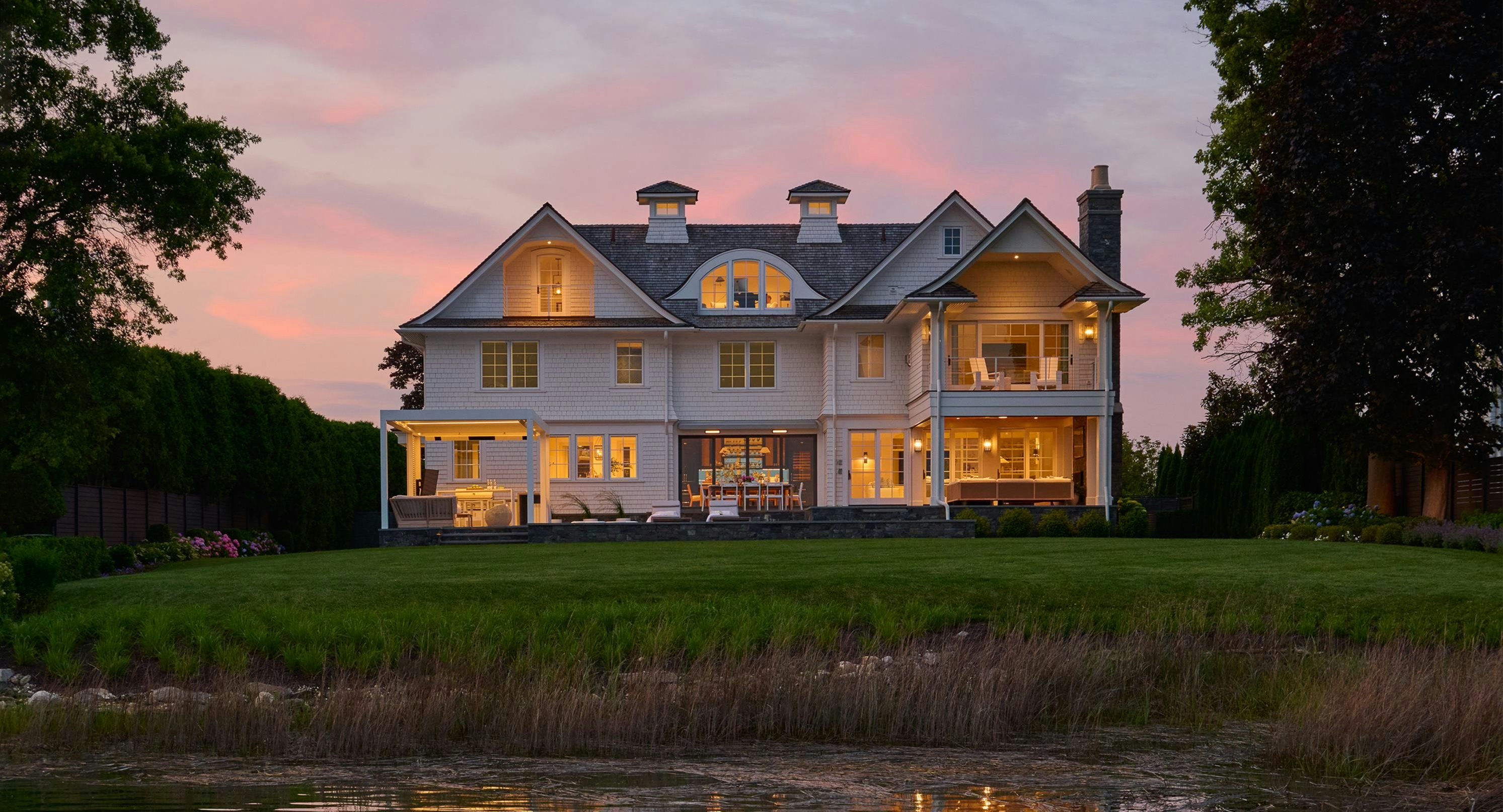 luxury beach home builders