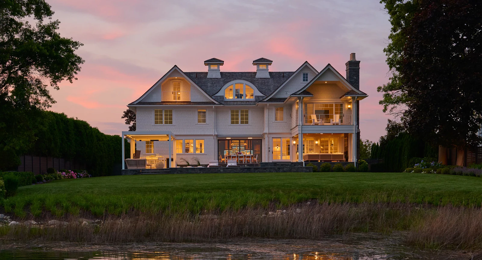 luxury beach home builders